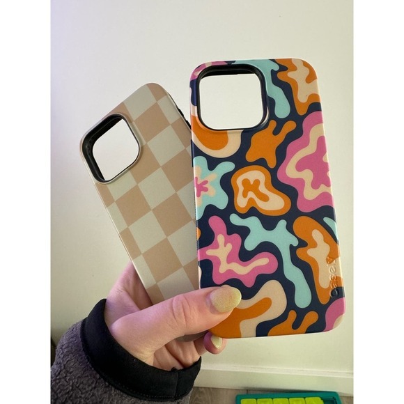 Casley tan and white checkered phone casebundle 15 pro max